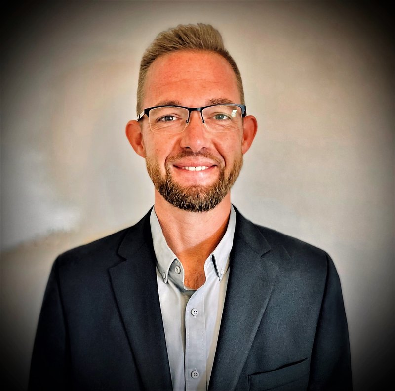 Kelly Eilerts — Technical Applications Specialist, RobbJack